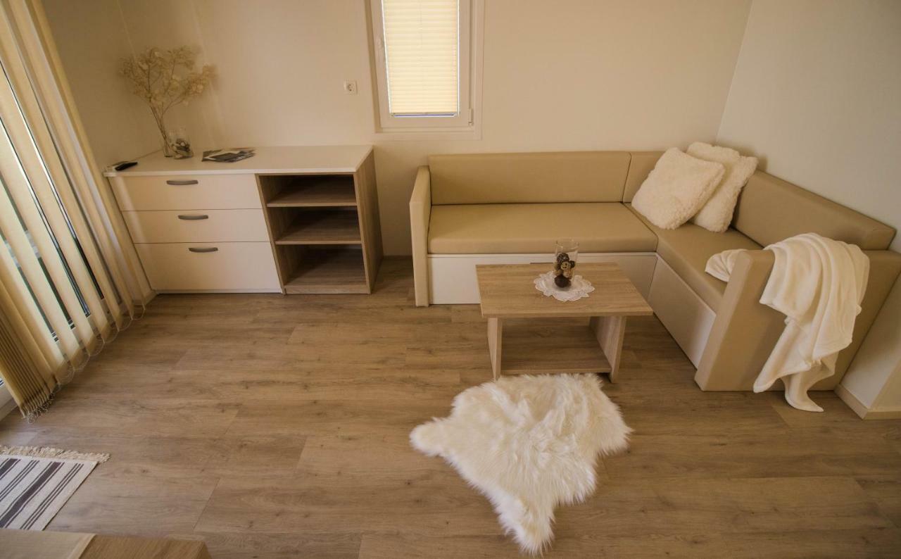 Marina Luxury Houseboat Lace 포르토로즈 외부 사진