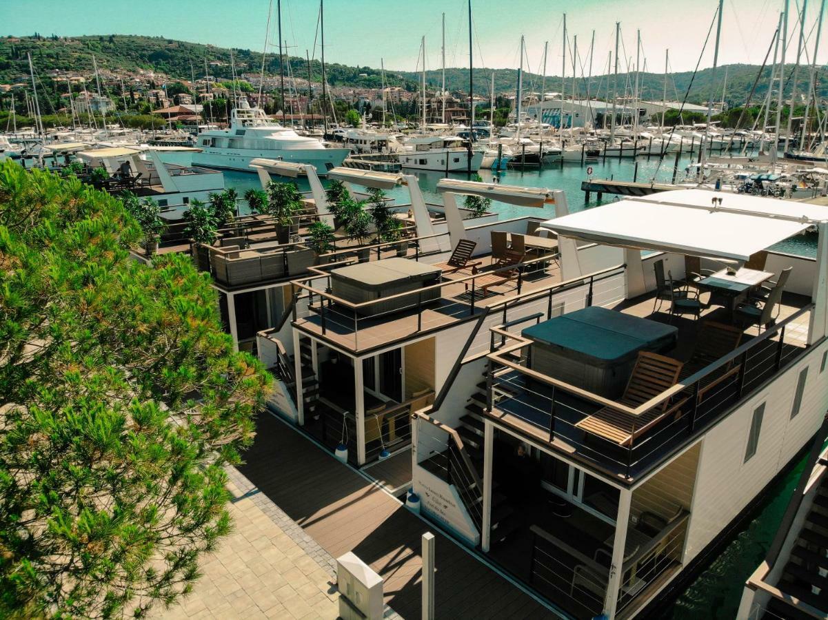 Marina Luxury Houseboat Lace 포르토로즈 외부 사진